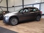 Peugeot 2008 1.2 vti - navigatie - airco - trekhaak - slechts 69779km!