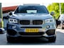 BMW X5 XDrive30d 7p 3x M-PAKKET TREKHAAK/PANO/ACC/LEER/HUD/CAMERA/SHADOWLINE/ZWARTE HEMEL/DRIVING ASS. PLUS/NAP LOGISCH