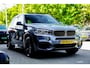 BMW X5 XDrive30d 7p 3x M-PAKKET TREKHAAK/PANO/ACC/LEER/HUD/CAMERA/SHADOWLINE/ZWARTE HEMEL/DRIVING ASS. PLUS/NAP LOGISCH