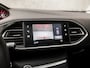 Peugeot 308 SW 1.2 PureTech Sport (PANORAMADAK, APPLE CARPLAY, GROOT NAVI, 360 CAMERA, SPORTSTOELEN, ADAPTIVE CRUISE, TREKHAAK, NIEUWSTAAT)