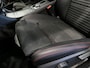 Mercedes-Benz A-klasse 180 Ambition - *AMG-LINE!* *Afneembare trekhaak & Panoramadak!* - Stuurverwarming, 18" LMV