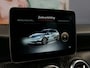 Mercedes-Benz A-klasse 180 Ambition - *AMG-LINE!* *Afneembare trekhaak & Panoramadak!* - Stuurverwarming, 18" LMV
