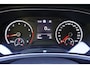 Volkswagen T-Roc 1.0 TSI 115pk Style | Navigatie | Achteruitrijcamera | Stoelverwarming