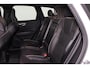 Volvo XC60 T8 Recharge AWD R-Design - Panoramisch schuif-/kanteldak - Sensus navigatie - Parkeersensoren v/a - Parkeercamera achter - Parkeersensoren v/a - Apple Carplay & Android Auto