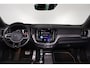 Volvo XC60 T8 Recharge AWD R-Design - Panoramisch schuif-/kanteldak - Sensus navigatie - Parkeersensoren v/a - Parkeercamera achter - Parkeersensoren v/a - Apple Carplay & Android Auto