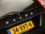 Volvo XC60 2.0 T5 Luxury Sport 241Pk Automaat (NAVIGATIE, CLIMATE, CAMERA, GETINT GLAS, LEDEREN SPORTSTOELEN, STOELVERWARMING, BLUETOOTH, CRUISE, TREKHAAK, NIEUWSTAAT)