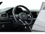 Volkswagen T-Roc 1.5 TSI | Navi | Afn. Trekhaak | Camera | Adapt. Cruise | Stoelverw.