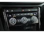 Volkswagen T-Roc 1.5 TSI | Navi | Afn. Trekhaak | Camera | Adapt. Cruise | Stoelverw.
