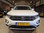 Volkswagen T-Roc 1.0 TSI Life 75 Edition - Adapt Cruise - CarPlay - Camera - NL Auto - Incl BTW
