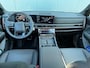 Hyundai Santa Fe 1.6 T-GDI 265pk PHEV Black Line 4WD 6 persoons Adaptive cruise controle | Wegklapbare trekhaak | Bestuurdersstoel en stuur met geheugen | Elektrische achterklep | Head-up display | Leder | 360 graden camera | Stoelventilatie | Side Steps