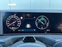 Hyundai Santa Fe 1.6 T-GDI 265pk PHEV Black Line 4WD 6 persoons Adaptive cruise controle | Wegklapbare trekhaak | Bestuurdersstoel en stuur met geheugen | Elektrische achterklep | Head-up display | Leder | 360 graden camera | Stoelventilatie | Side Steps