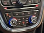 Opel Mokka 1.8 Cosmo | LM Velgen 18" | Parkeersensoren Voor en Achter | Voorstoelen en Stuur Verwarmd | Lederen Bekleding |