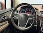 Opel Mokka 1.8 Cosmo | LM Velgen 18" | Parkeersensoren Voor en Achter | Voorstoelen en Stuur Verwarmd | Lederen Bekleding |