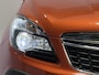 Opel Mokka 1.8 Cosmo | LM Velgen 18" | Parkeersensoren Voor en Achter | Voorstoelen en Stuur Verwarmd | Lederen Bekleding |