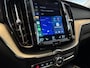 Volvo XC60 T8 AWD Inscription / Panodak / Leer / BLIS / full LED / Apple Carplay / Camera / Adapt Cruise / Pilot ass - Elek Trekhaak -