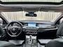BMW 5-Serie 530d High Executive *HUD* Kantel/Schuifdak / Leder / Stoelverwarming / Afn. Trekhaak / Memory Seat / 18"LMV