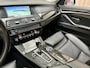 BMW 5-Serie 530d High Executive *HUD* Kantel/Schuifdak / Leder / Stoelverwarming / Afn. Trekhaak / Memory Seat / 18"LMV