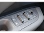 Lynk & Co 02 More 66 kWh - Panoramadak - 360º Camera - Harman/Kardon audiosysteem - Verwarmbare voorstoelen - Parkeersensoren voor & achter - Draadloze tel. lader