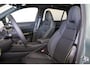 Lynk & Co 01 1.5 More Panorama/schuifdak - Adaptieve Cruise control met stuurovername - Infinity Audio by Harman/Kardon - BLIS - Stoelverwarming voor - Adaptieve LED koplampen - Geïntegreerde dashcam voor - Elektr. bedienb. achterklep - Draadloze Apple Carplay & Android Auto - Keyless Entry & drive - 20' LMV