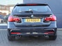 BMW 3-Serie Touring SW M Sport Edition 150 pk Automaat | Navigatie | Parkeersensoren Voor en Achter | Lederen Bekleding | Sportstoelen | LED Koplampen | Elektrische Achterklep met Sensor | Keyless Entry/Start | 19" Lichtmetalen Velgen | Apple Carplay/Android Auto |