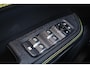 Lynk & Co 01 1.5 More Panorama/schuifdak - Adaptieve Cruise control met stuurovername - Infinity Audio by Harman/Kardon - BLIS - Stoelverwarming voor - Adaptieve LED koplampen - Geïntegreerde dashcam voor - Elektr. bedienb. achterklep - Draadloze Apple Carplay & Android Auto - Keyless Entry & drive - 20' LMV
