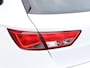 SEAT Leon ST SW Style Intense 116 pk Automaat | Navigatie | Parkeersensoren Voor en Achter | LED Dagrijverlichting | Keyless Entry/Start | Lederen Stuurwiel en Versnellingspook | Climate Control | Cruise Control | 16" Lichtmetalen Velgen | Apple Carplay/Android Auto |