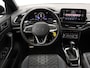 Volkswagen T-Roc 1.5 TSI 150 pk DSG R-Line Edition | Black Style | Trekhaak | Navigatie | IQ Light | Camera | App Connect | Stoelverwarming | 18'' LM | Fabrieksgarantie tot 15-05-2026 of 100.000 km |