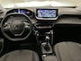 Peugeot 208 Allure 100 pk | Navigatie | Parkeersensoren Voor en Achter | LED Koplampen | Lederen Stuurwiel | DAB Ontvanger | Buitenspiegels Elektrisch Verstel -en Verwarmbaar | Climate Control | Cruise Control | 16" Lichtmetalen Velgen | Apple Carplay/Android Auto |