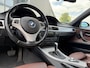 BMW 3-Serie 320i High Executive | AUT | NAVI | LEDER | NAP |
