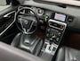 Volvo V60 3.0 T6 305pk AWD Summum | Voll Historie | 1e lak | Rijklaarprijs incl. Onderhoud en Garantie | Schuifdak | Memory | Camera | 18" | Xenon | Leder | Navi | Bochtenverlichting | Citysafe | Stoelverw. | Bijna Youngtimer | 6 Cilinder | 1800kg Trekgewicht.