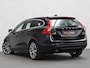 Volvo V60 3.0 T6 305pk AWD Summum | Voll Historie | 1e lak | Rijklaarprijs incl. Onderhoud en Garantie | Schuifdak | Memory | Camera | 18" | Xenon | Leder | Navi | Bochtenverlichting | Citysafe | Stoelverw. | Bijna Youngtimer | 6 Cilinder | 1800kg Trekgewicht.