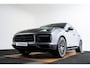 Porsche Cayenne Coupé 3.0 E-Hybrid Luchtvering - LED Matrix - Surround View - Adaptieve cruise control - Sporteindpijpen - Rear Seat Entertainment - 21 inch - Stoelverwarming