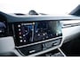 Porsche Cayenne Coupé 3.0 E-Hybrid Luchtvering - LED Matrix - Surround View - Adaptieve cruise control - Sporteindpijpen - Rear Seat Entertainment - 21 inch - Stoelverwarming