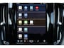 Volvo XC60 T6 Recharge AWD Plus Dark - LONG RANGE - Panorama/schuifdak - IntelliSafe Assist & Surround - 360º Camera - Harman/Kardon audio - Adaptieve LED koplampen - Verwarmde voorstoelen, stuur & achterbank - Parkeersensoren voor & achter - Elektr. bedienb. voorstoelen met geheugen - Draadloze tel. lader - Extra getint glas - Elektr. inklapbare trekhaak - 19' LMV
