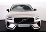 Volvo XC60 T6 Recharge AWD Plus Dark - LONG RANGE - Panorama/schuifdak - IntelliSafe Assist & Surround - 360º Camera - Harman/Kardon audio - Adaptieve LED koplampen - Verwarmde voorstoelen, stuur & achterbank - Parkeersensoren voor & achter - Elektr. bedienb. voorstoelen met geheugen - Draadloze tel. lader - Extra getint glas - Elektr. inklapbare trekhaak - 19' LMV