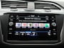 Volkswagen Tiguan 1.5 TSI R-Line Business Panoramadak - Camera - Trekhaak - Automaat