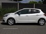 Peugeot 208 Signature 1.2 PureTech 82PK Navigatie, Parkeerhulp achter, Cruise Controle, Apple Carplay/Android Auto