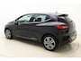 Renault Clio 0.9 TCe ECO Night&Day 90 PK | Handgeschakeld | Cruise Control | Airco | Navigatie | Parkeer Sensoren Achter | Lichtmetalen velgen | Start/Stop Knop | Bluetooth |
