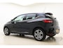 Renault Clio 0.9 TCe ECO Night&Day 90 PK | Handgeschakeld | Cruise Control | Airco | Navigatie | Parkeer Sensoren Achter | Lichtmetalen velgen | Start/Stop Knop | Bluetooth |