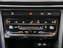 Volkswagen T-Roc 1.5 TSI Style | Adaptive Cruise | Climate Control | Camera | Stoelverwarming |
