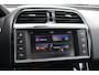 Jaguar XE 2.0 Prestige Pro Edition org. NL leer+el camera a.bank neerklapbaar