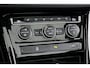 Volkswagen Touran 1.2 TSI Highline Business R 7p | Trekhaak | Stoelverwarming | Panoramadak | Parkeersensoren