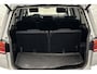 Volkswagen Touran 1.2 TSI Highline Business R 7p | Trekhaak | Stoelverwarming | Panoramadak | Parkeersensoren