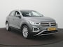Volkswagen T-Roc 1.5 TSI Style | Adaptive Cruise | Climate | Camera | Stoelverwarming |
