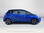 Toyota Yaris 1.5 Hybrid Bi-Tone | Panoramadak | Fietsendragerbeugel | 16 inch LM-velgen | Keyless entry |