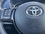 Toyota Yaris 1.5 Hybrid Bi-Tone | Panoramadak | Fietsendragerbeugel | 16 inch LM-velgen | Keyless entry |
