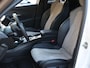 Peugeot e-2008 EV GT Pack 50kWh 136pk | Stoelverwarming | Full-LED | Adaptive Cruise Control
