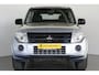Mitsubishi Pajero 3.2 DI-D Instyle 4WD / Grijs kenteken / Airco / Aut / Trekhaak