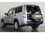 Mitsubishi Pajero 3.2 DI-D Instyle 4WD / Grijs kenteken / Airco / Aut / Trekhaak
