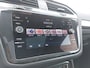 Volkswagen Tiguan 1.5 TSI ACT Comfortline Business 150PK DSG Automaat l Panoramadak l Wegklapbare trekhaak l Ergoactive bestuurderstoel l Stoelverwarming